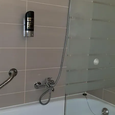 Elbrivera Alt Prester Hotel 3*