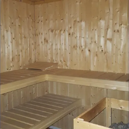 Elbrivera Alt Prester Hotel 3*