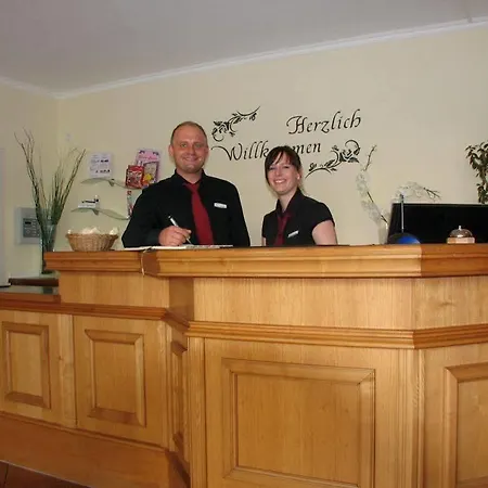 Elbrivera Alt Prester Hotel 3*