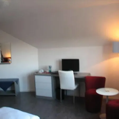 Hotel Elbrivera Alt Prester Magdeburgo