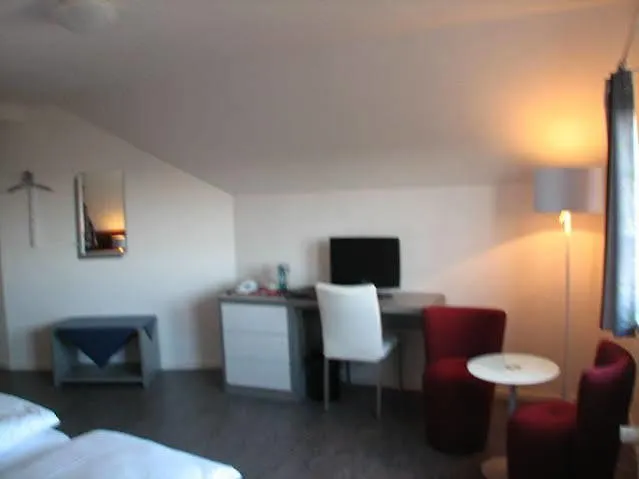 Hotel Elbrivera Alt Prester Magdeburgo